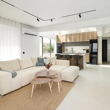 Aria Infinity Villa